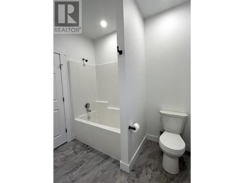 4022 Thomas Street, Terrace, BC - Indoor Photo Showing Bathroom