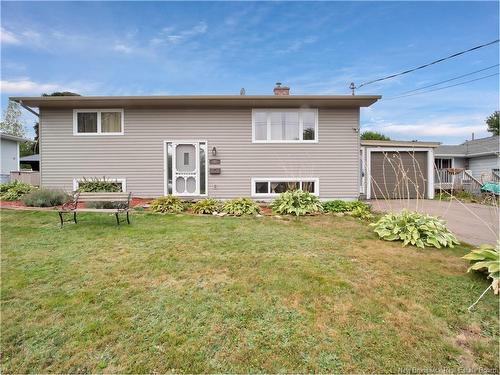 207 Diligent Dr, Riverview, NB 