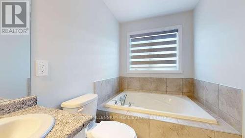 14 Keenan Street, Kawartha Lakes, ON - Indoor Photo Showing Bathroom