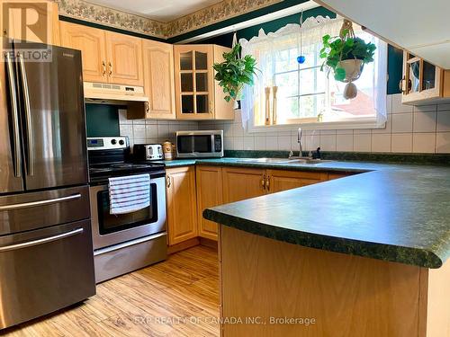 820 Denise Street, Timmins, ON - Indoor Photo Showing Kitchen