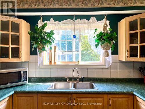 820 Denise Street, Timmins, ON - Indoor Photo Showing Kitchen With Double Sink