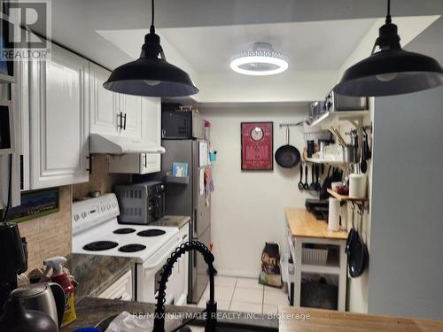 804 - 5 Everson Drive, Toronto, ON - Indoor Photo Showing Kitchen