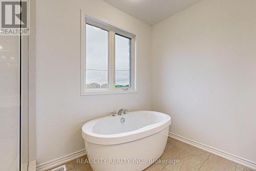 47 Mcbride Trail, Barrie, ON - Indoor Photo Showing Bathroom