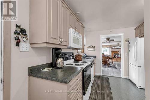 18329 County 2 Road, South Glengarry, ON - Indoor Photo Showing Kitchen