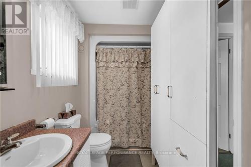 18329 County 2 Road, South Glengarry, ON - Indoor Photo Showing Bathroom