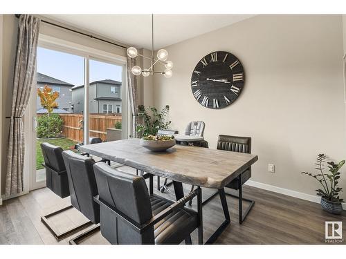 15184 25 St Nw, Edmonton, AB - Indoor Photo Showing Dining Room