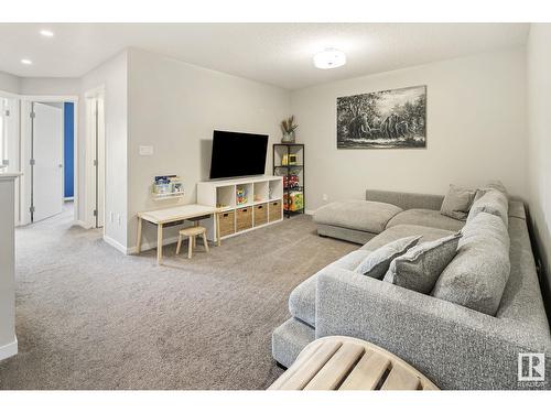 15184 25 St Nw, Edmonton, AB - Indoor Photo Showing Living Room