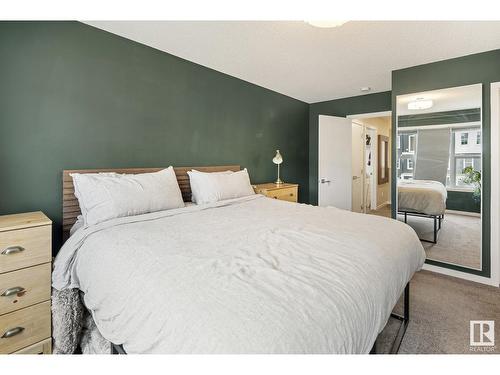 15184 25 St Nw, Edmonton, AB - Indoor Photo Showing Bedroom