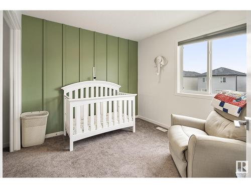 15184 25 St Nw, Edmonton, AB - Indoor Photo Showing Bedroom