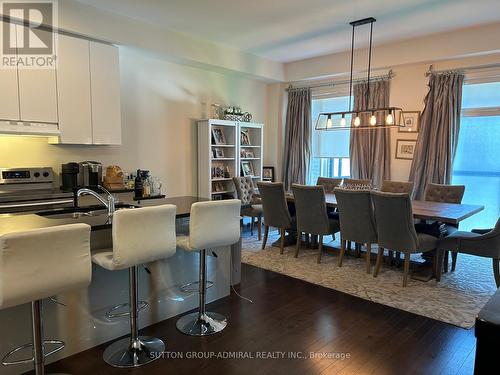 106 Laskin Drive, Vaughan, ON - Indoor Photo Showing Dining Room