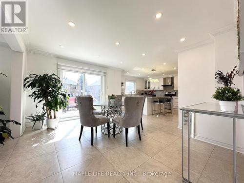 48 Brookshill Crescent, Richmond Hill, ON - Indoor Photo Showing Dining Room