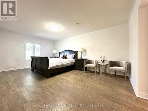 48 Brookshill Crescent, Richmond Hill, ON - Indoor Photo Showing Bedroom