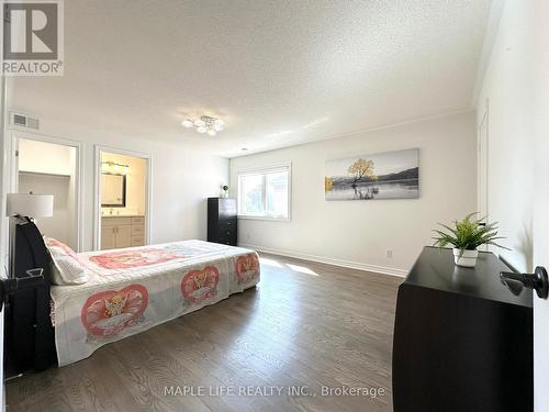 48 Brookshill Crescent, Richmond Hill, ON - Indoor Photo Showing Bedroom