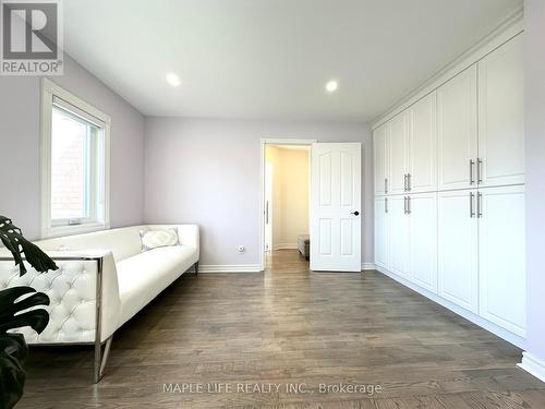 48 Brookshill Crescent, Richmond Hill, ON - Indoor Photo Showing Bedroom