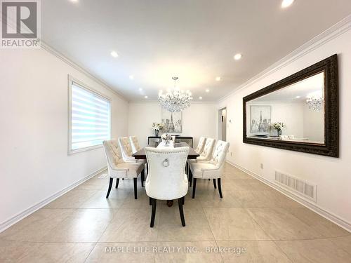 48 Brookshill Crescent, Richmond Hill, ON - Indoor Photo Showing Dining Room