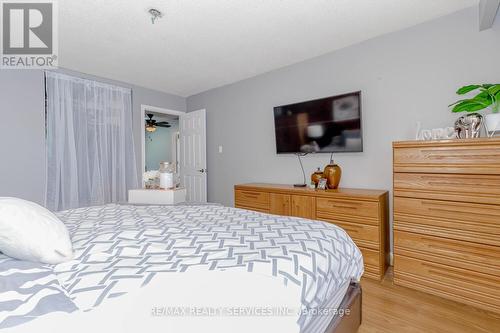 32 Simmons Boulevard, Brampton, ON - Indoor Photo Showing Bedroom