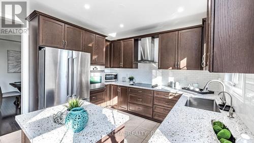 46 Goldsboro Road, Brampton, ON - Indoor Photo Showing Kitchen With Stainless Steel Kitchen With Upgraded Kitchen