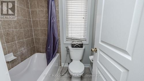 46 Goldsboro Road, Brampton, ON - Indoor Photo Showing Bathroom