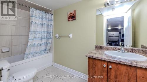 46 Goldsboro Road, Brampton, ON - Indoor Photo Showing Bathroom