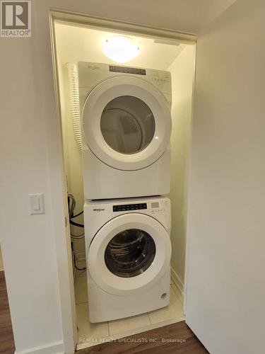 1908 - 55 Duke Street N, Kitchener, ON - Indoor Photo Showing Laundry Room