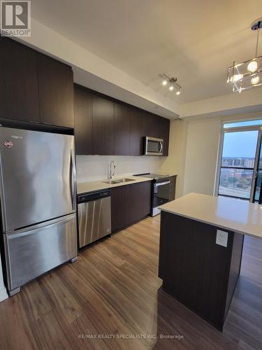 1908 - 55 Duke Street N, Kitchener, ON - Indoor Photo Showing Kitchen