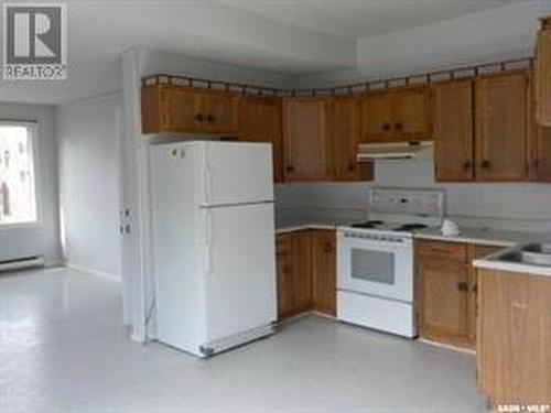 413 Idylwyld Drive N, Saskatoon, SK - Indoor Photo Showing Kitchen