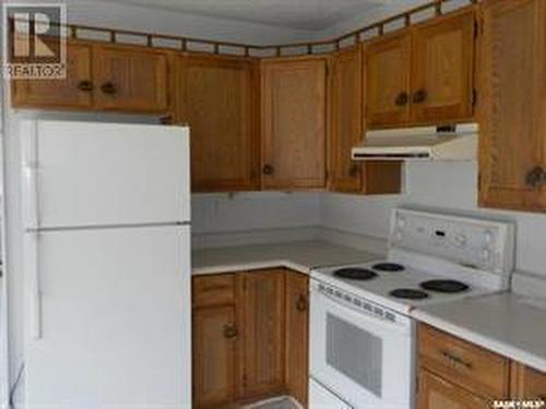 413 Idylwyld Drive N, Saskatoon, SK - Indoor Photo Showing Kitchen