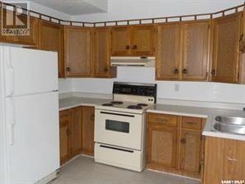 413 Idylwyld Drive N, Saskatoon, SK - Indoor Photo Showing Kitchen