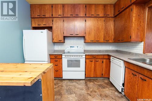 308 2Nd Street E, Wynyard, SK - Indoor Photo Showing Kitchen