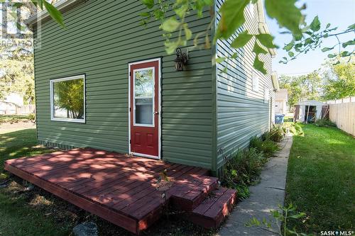 308 2Nd Street E, Wynyard, SK - Outdoor With Exterior