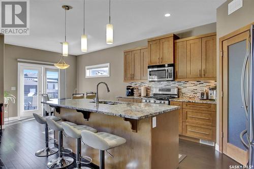 5262 Aviator Crescent, Regina, SK - Indoor Photo Showing Kitchen With Upgraded Kitchen