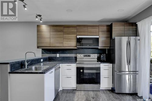 311 Lorne Street, Regina, SK - Indoor Photo Showing Kitchen With Stainless Steel Kitchen With Double Sink