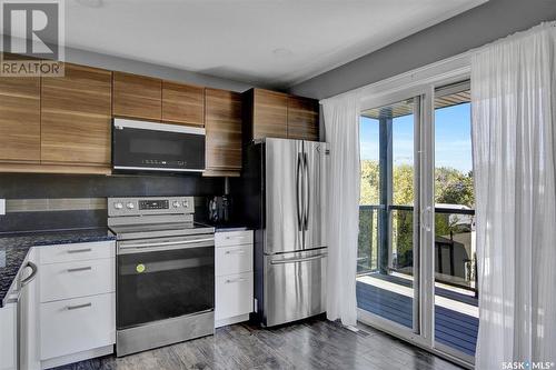 311 Lorne Street, Regina, SK - Indoor Photo Showing Kitchen