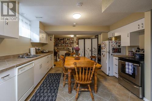 7000 Dawson Road, Prince George, BC - Indoor Photo Showing Kitchen With Double Sink