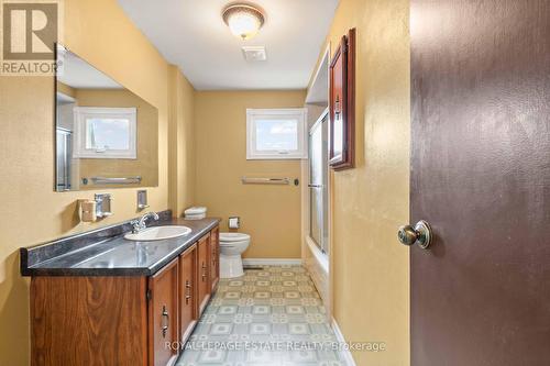 260 Vodden Street E, Brampton, ON - Indoor Photo Showing Bathroom