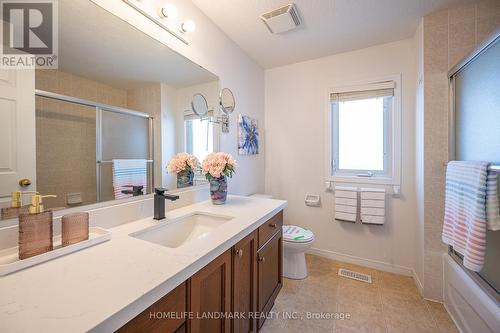 765 Laurelwood Drive, Waterloo, ON - Indoor Photo Showing Bathroom