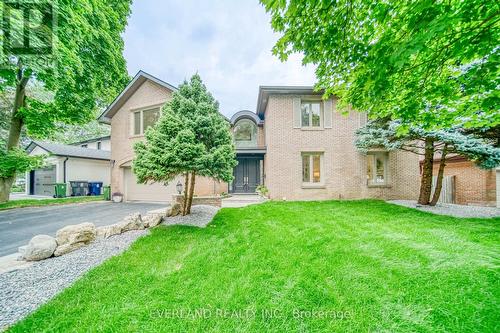 8 Elliotwood Court, Toronto, ON - Outdoor