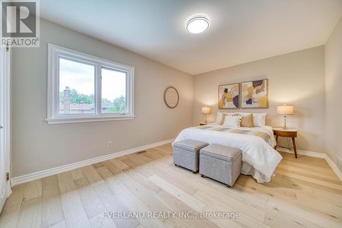 8 Elliotwood Court, Toronto, ON - Indoor Photo Showing Bedroom