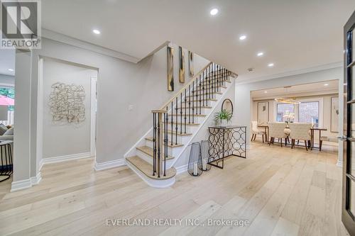 8 Elliotwood Court, Toronto, ON - Indoor Photo Showing Other Room