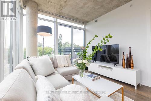 303 - 130 Rusholme Road S, Toronto, ON - Indoor Photo Showing Living Room