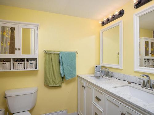 2-502 Dallas Rd, Victoria, BC - Indoor Photo Showing Bathroom