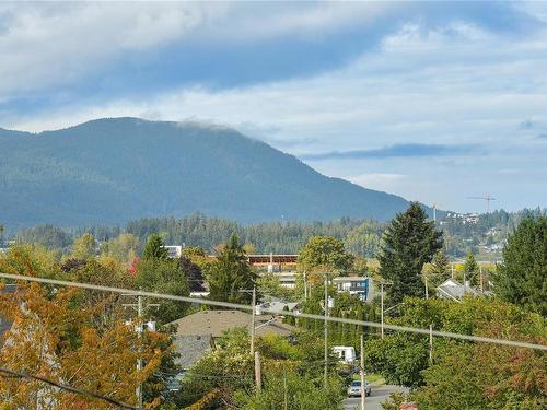 303-380 Brae Rd, Duncan, BC - Outdoor With View