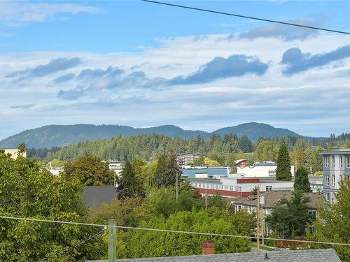 303-380 Brae Rd, Duncan, BC - Outdoor With View