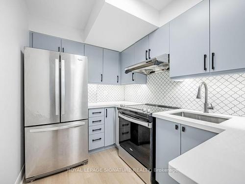 401-415 Jarvis St, Toronto, ON - Indoor Photo Showing Kitchen With Stainless Steel Kitchen With Upgraded Kitchen