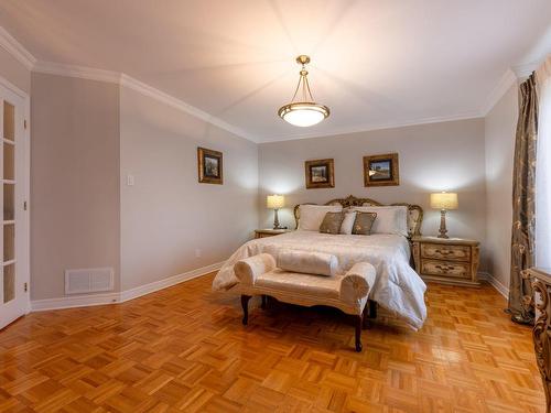 Master bedroom - 12325 Rue Maurice-Séguin, Montréal (Rivière-Des-Prairies/Pointe-Aux-Trembles), QC - Indoor Photo Showing Bedroom