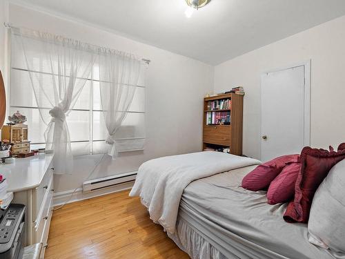 Bedroom - 2145  - 2151 Rue Bonin, Montréal (Saint-Laurent), QC - Indoor Photo Showing Bedroom