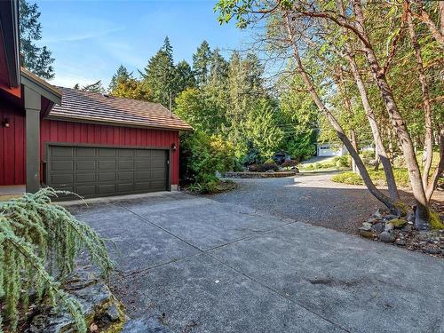 11325 Osprey Pl, North Saanich, BC 