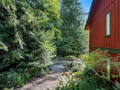 11325 Osprey Pl, North Saanich, BC 