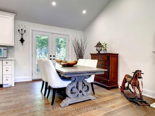 8 Bell Royal Crt, Toronto, ON - Indoor Photo Showing Dining Room