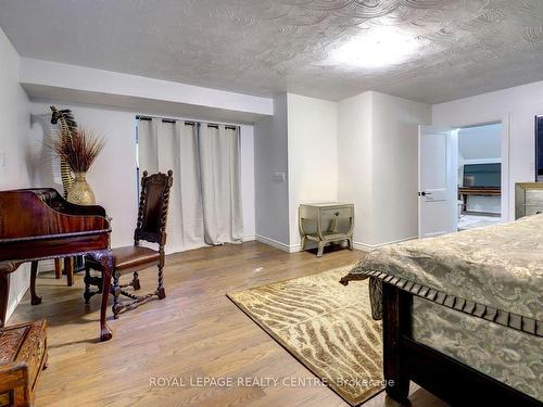 8 Bell Royal Crt, Toronto, ON - Indoor Photo Showing Bedroom